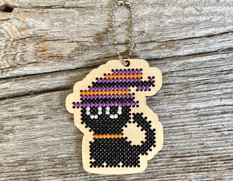 Canadian Stitchery - Black cat laser cut wood cross stitch kit