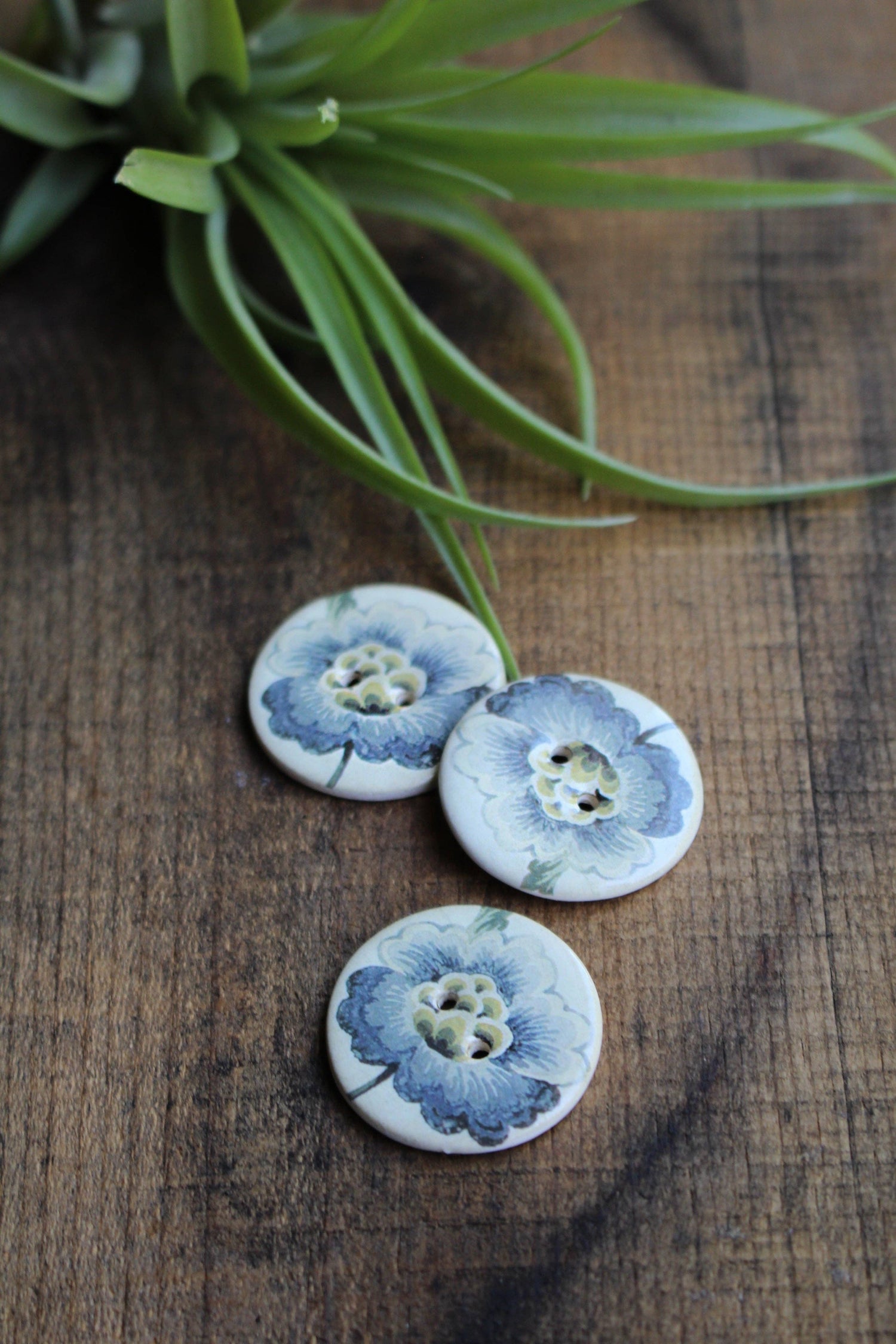 NNK Press - Vintage Florals Ceramic Buttons (Set of 2)