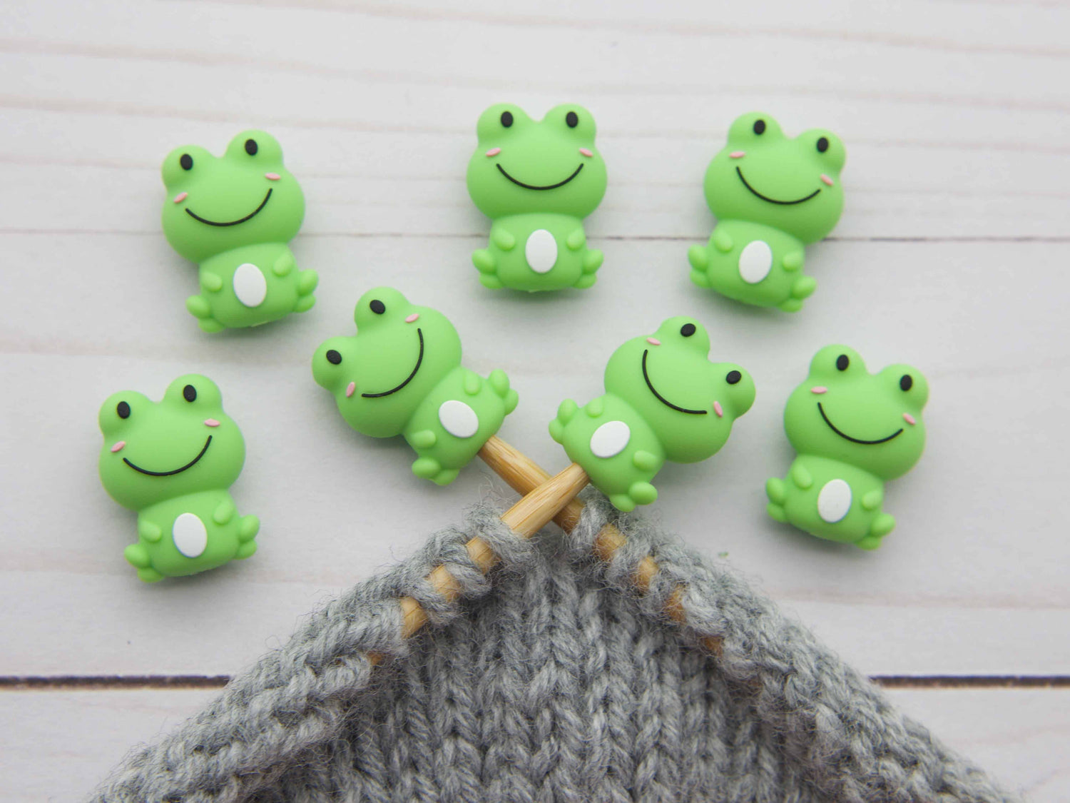 Fox & Pine Stitches - Little Frog | Stitch Stoppers
