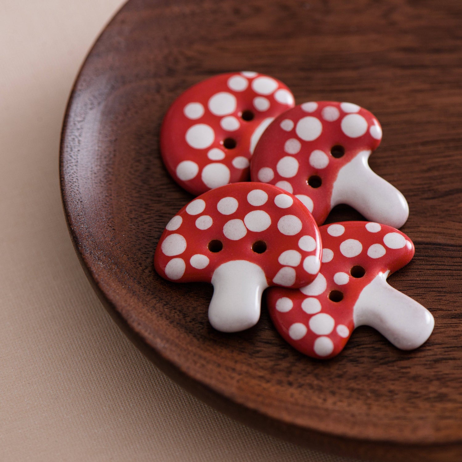 Quince & Co. - Amanita mushroom buttons