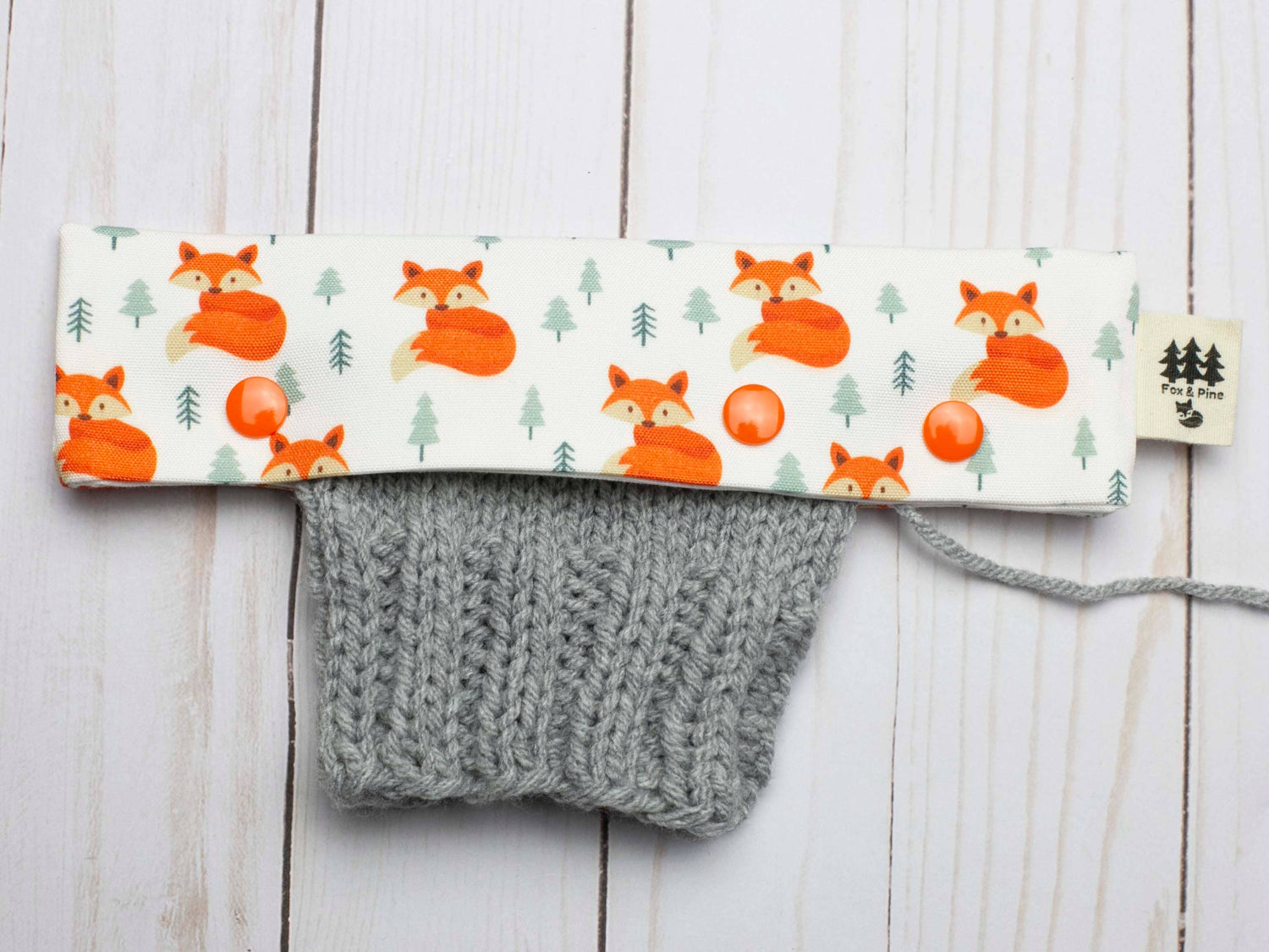 Fox & Pine Stitches Friendly Fox DPN Holder