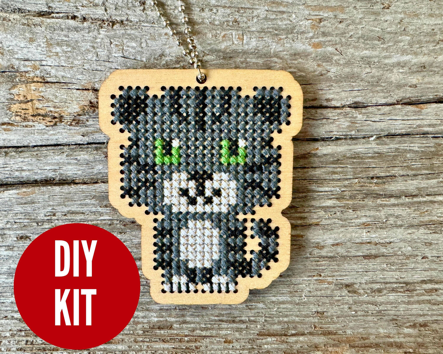 Canadian Stitchery - Charcoal cat DIY laser cut wood cross stitch kit